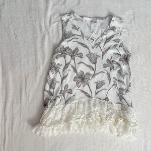 Cato NWT White Floral Tank